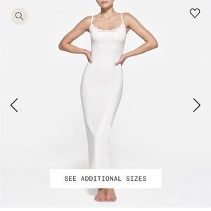 SKIMS FITS EVERYBODY LACE LONG SLIP DRESS